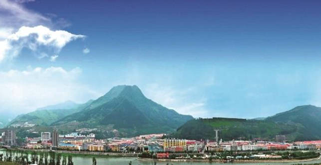 三面环山一面临水的临江,有着临江四兽的传说故事