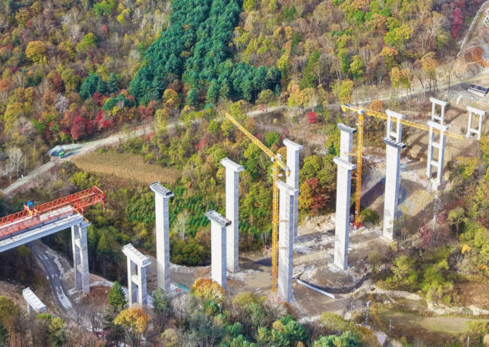 白临高速新进展黑松沟1号大桥下部结构施工已全部顺利完成
